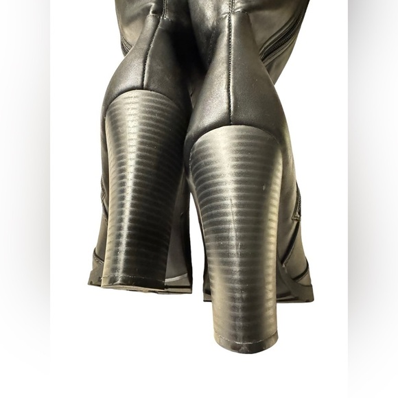 Lane Bryant Faux Leather Tall Heel Boots 9W - Picture 4 of 8